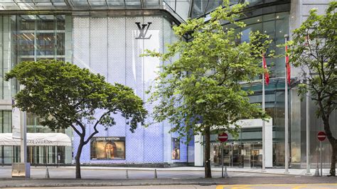 louis vuitton lee garden causeway bay|Louis Vuitton .